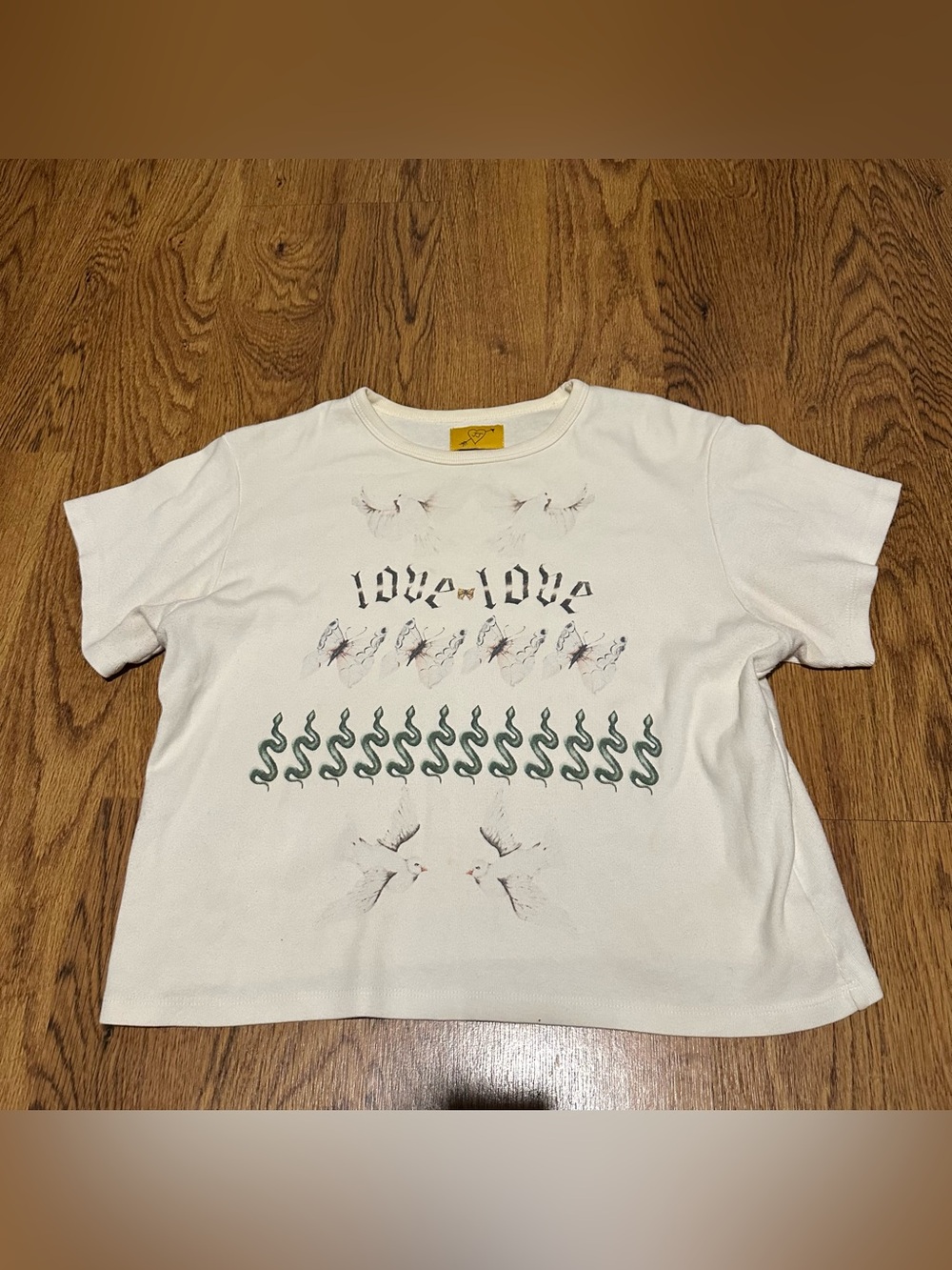 Juliet Johnstone Graphic Dove & Snake Tee in Cream size large